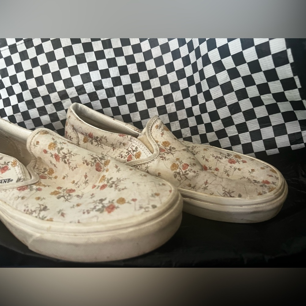 Floral vans
